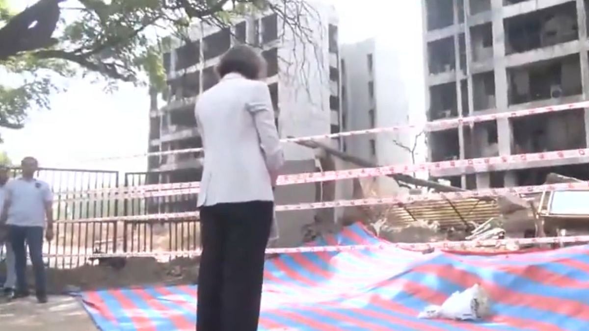 Air India AI-171 Crash: British High Commissioner Lindy Cameron Pays Tribute To Victims On 1st Anniversary | Video