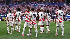 United States beats Paraguay 4-1 in World Cup home opener with Balogun brace