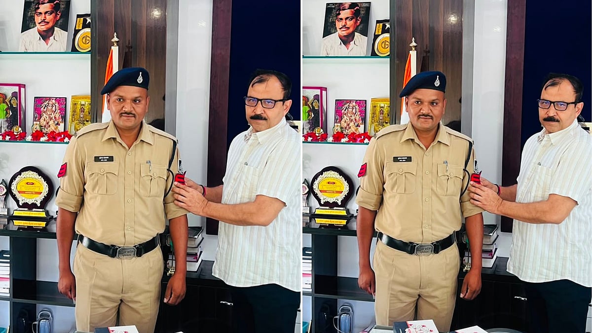 23 Police Personnel Get Promotions and Are Honoured In Alirajpur Ceremony