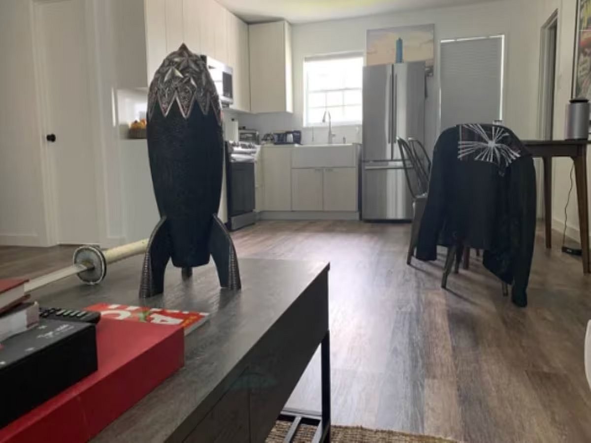 World's First Trillionaire Elon Musk Lives In 400-Square-Foot Home In Texas