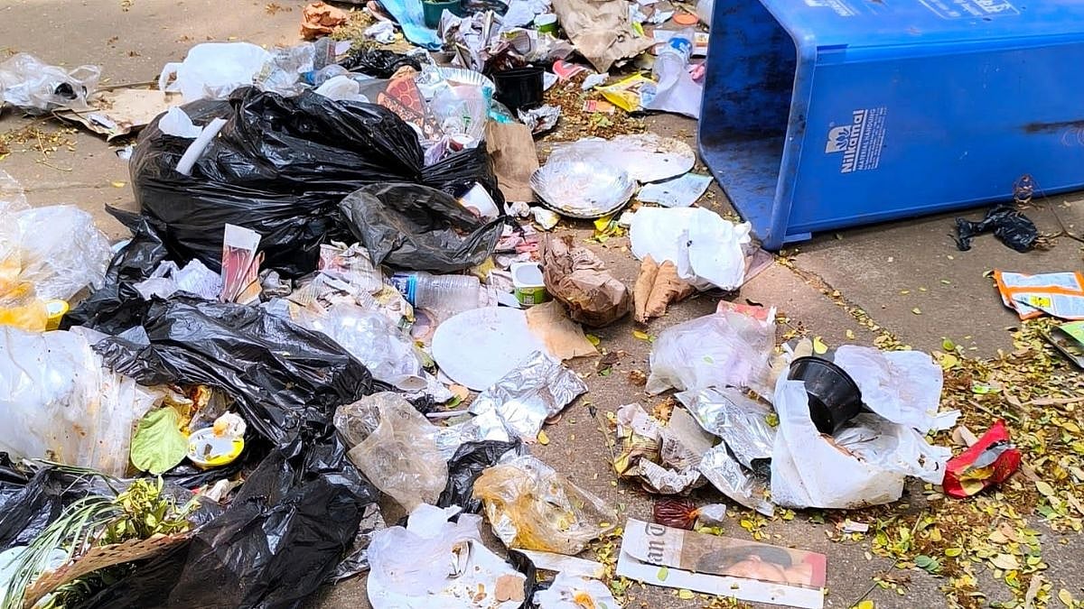 KDMC Headquarters Turns Into Garbage Dump, Sparks Public Outrage
