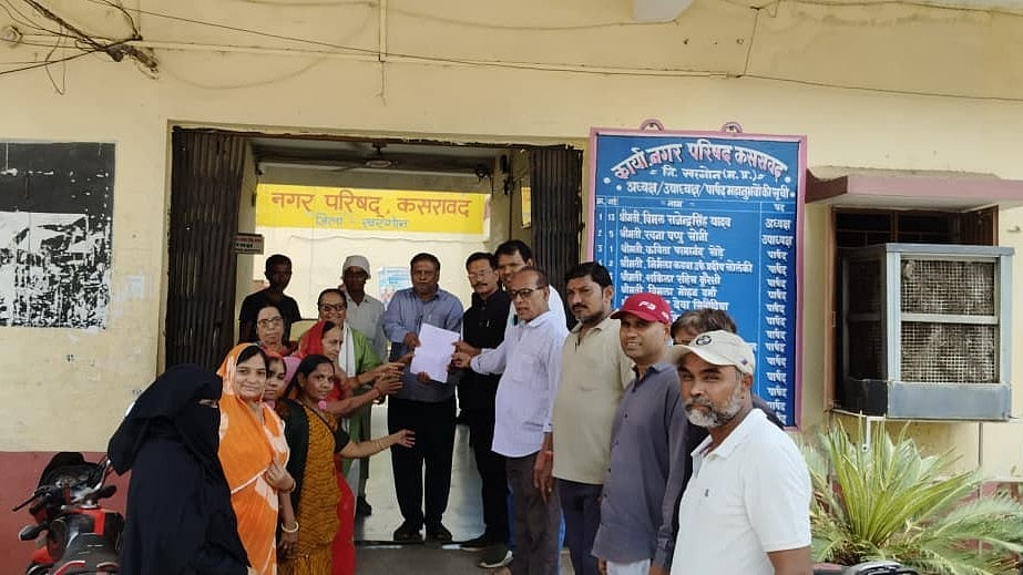 Residents Seek Fix For Low Water Pressure In Kasrawad