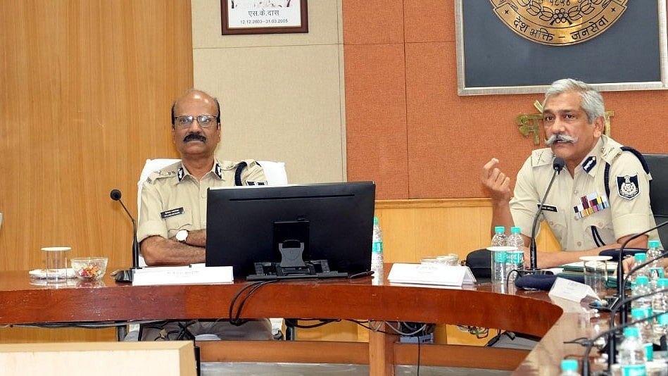 Nashe Se Doori Hai Zaroori 2.0 From July 15 to 31: DGP Reviews Crime Control, Administrative Arrangements, Court Cases And Police Modernisation