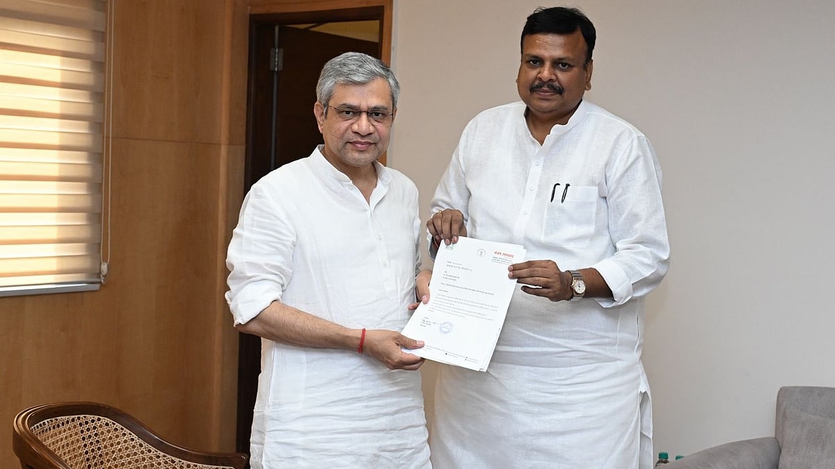Borivali MLA Sanjay Upadhyay Urges Railway Minister To Introduce AC Local Trains Between Dahanu...