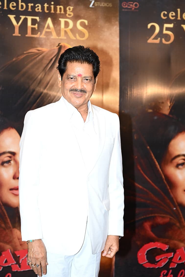 Celebs celebrating 25 years of Gadar at J W Marriott juhu: Pic by Ashwini Sawant