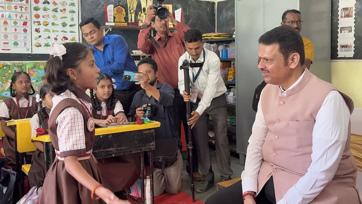 Panvel: Class 4 Student Interviews CM Devendra Fadnavis On Education And Digital Learning During School Enrolment Festival | VIDEO