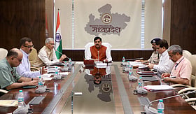 MP CM Reviews NEET 2026 Preparations, Orders Security and Traffic Plans