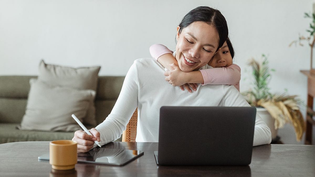 Move Over Alpha Mothers! Beta Moms Are Taking Over Social Media And Here's Why