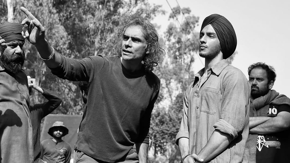 'This Film Is Special, Relevant & So Pure': Vedang Raina Shares Some Unseen Pictures From Main Vaapas Aaunga Sets; Pens Heartfelt Note For Film's Team 