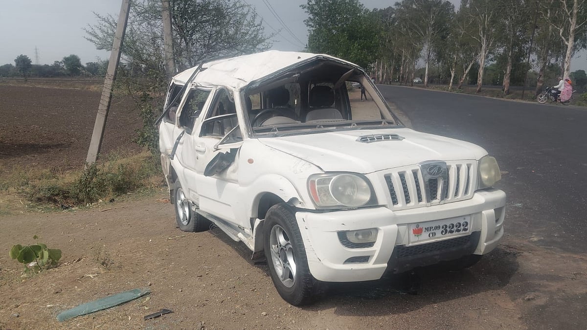Sendhwa Family’s New Car Delivery Trip Ends In Tragedy On Indore–Bhopal Highway; 2 Dead, 10 Injured