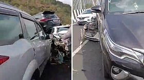 Three-car chain collision on Mumbai–Pune Missing Link near Borghat; no injuries reported