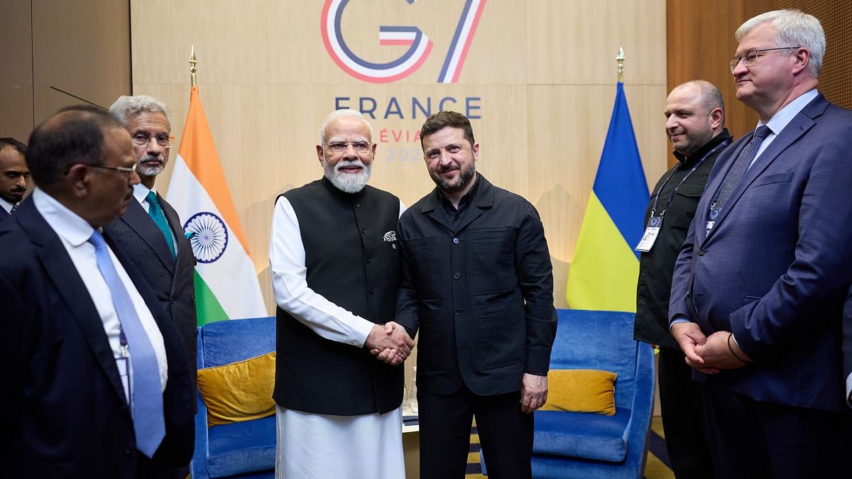 G7 Summit: PM Narendra Modi & President Zelenskyy Discuss Restoring India-Ukraine Trade Ties, Expand Bilateral Cooperation & Reaffirm Commitment To Peace | Video