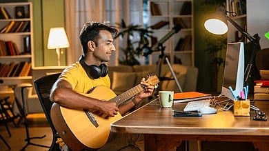 Gita, Guitar And Stand-Up Comedy Help CA Toppers Beat Exam Stress In Bhopal