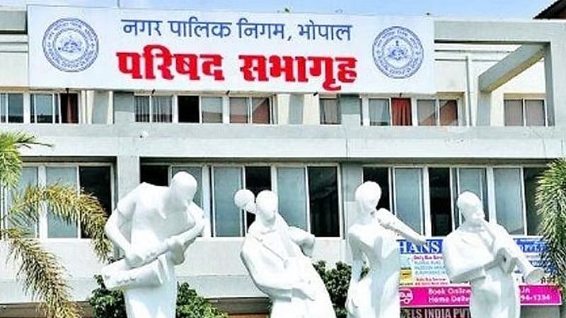 BMC Prepares MP's Largest Slum Rehabilitation Project Yet: ₹3,835 Crore Plan For 98 Hectares Under PMAY 2.0