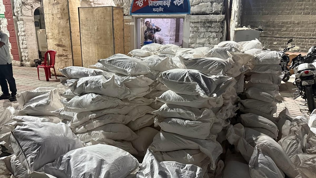 Central Bureau Of Narcotics Seizes Contraband; 4 Held In Neemuch