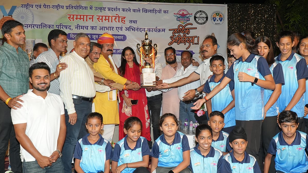 Neemuch Honours Its Medal-Winning Athletes At Municipal Swimming Pool Complex