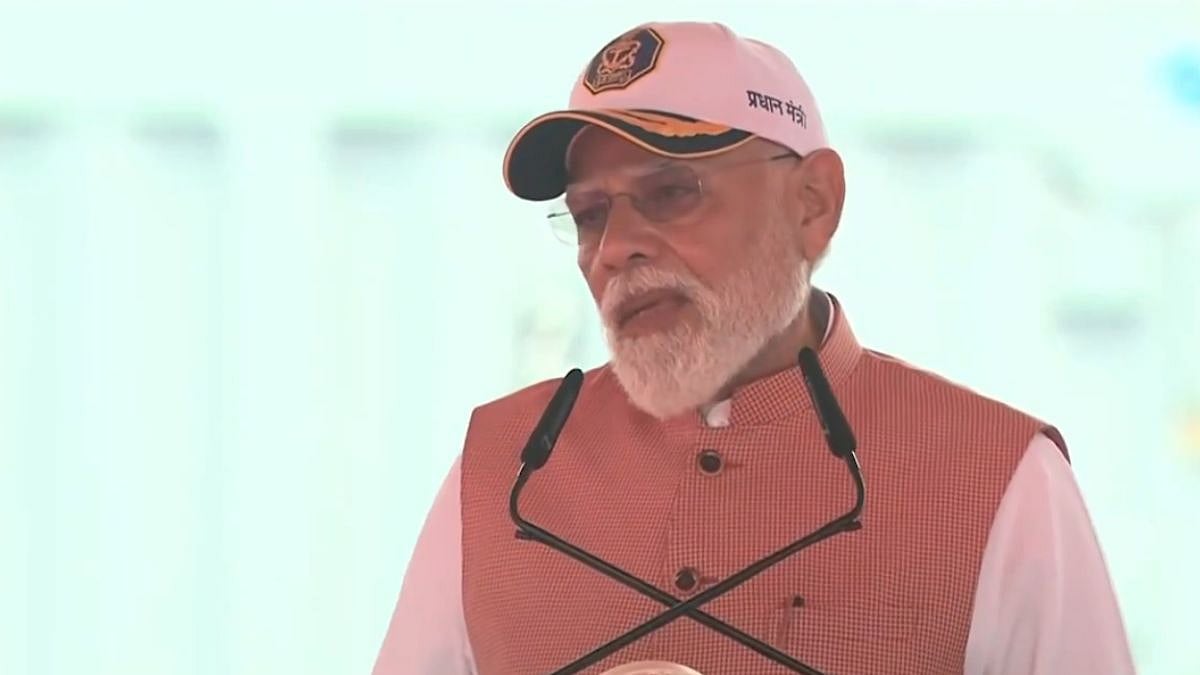 'A Country Is Powerful Only When It Is Atmanirbhar': PM Narendra Modi Commissions 3 Indigenous Warships In Kolkata | Video