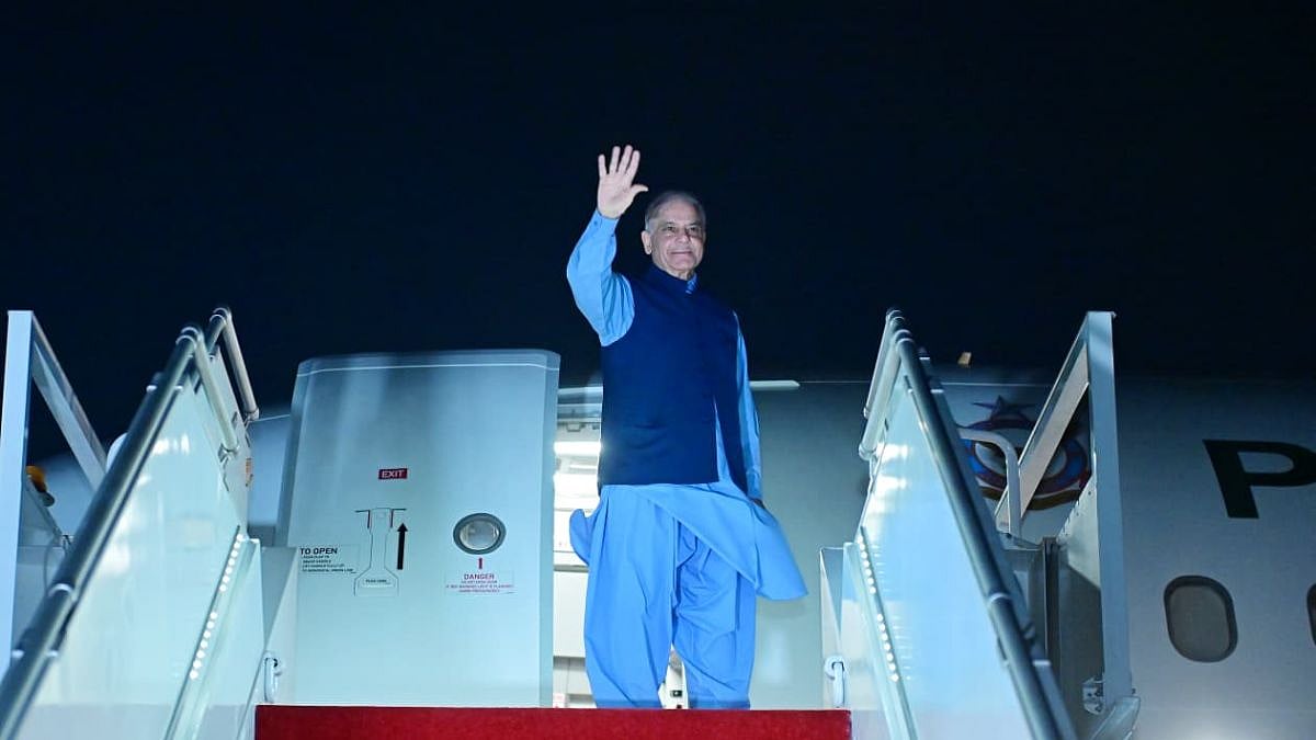 Pakistan PM Shehbaz Sharif & Army Chief Asim Munir Head To Switzerland To Attend US-Iran Technical Talks | Video