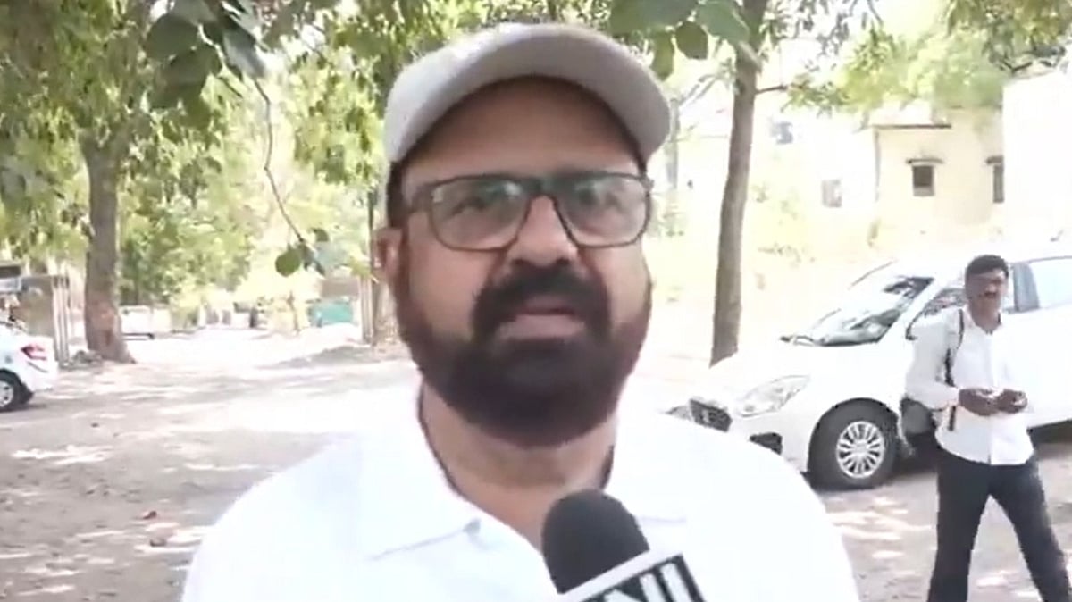 Nagpur NEET Aspirant Appears For Re-Exam After Abu Dhabi Centre Mix-Up; Father Says, 'We Had A Hard Time Convincing Him'