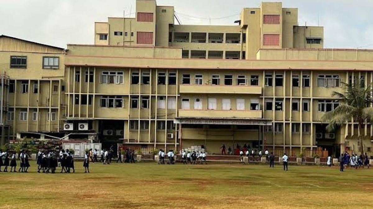 2 NEET Aspirants Denied Entry At Mumbai’s Maharishi Dayanand College After Late Arrival As Gates Close