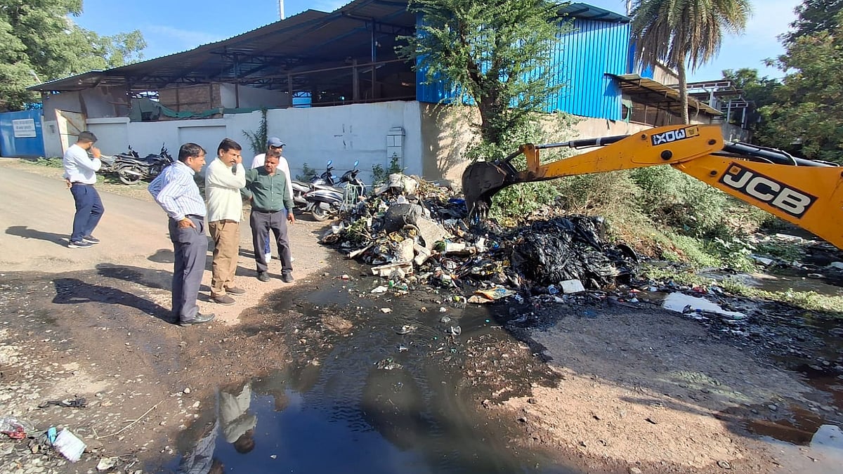 MPIDC’s Pre-Monsoon Cleanup Drive In Industrial Areas In Indore
