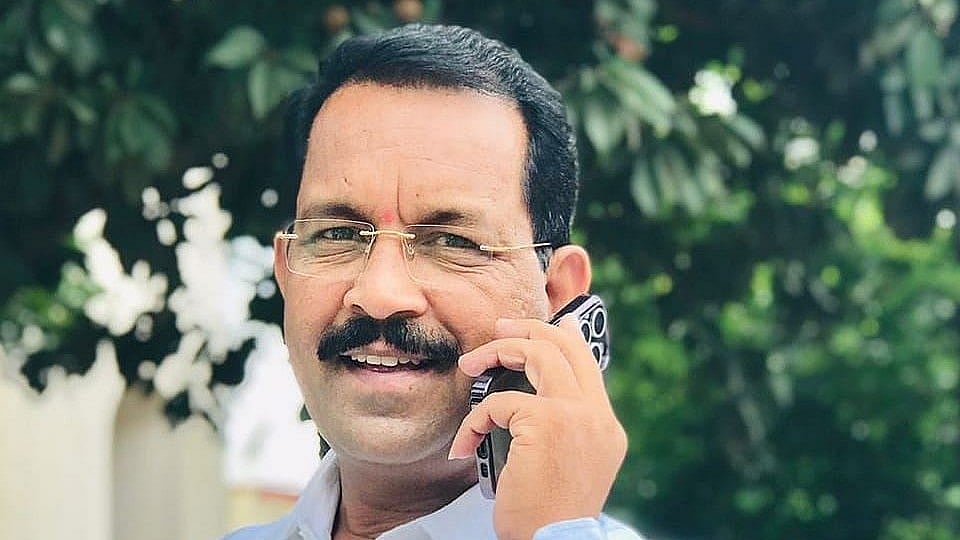 Nashik: MP Bhaskarrao Bhagare Demands Stable Onion Export Policy Opposes Sudden Export Curbs