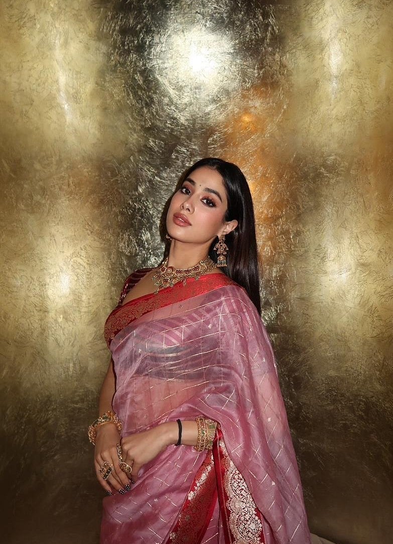 Janhvi Kapoor Dons Banarasi Saree With Fisherwoman-Inspired Choli For Sister Anshula Kapoor's Mata...
