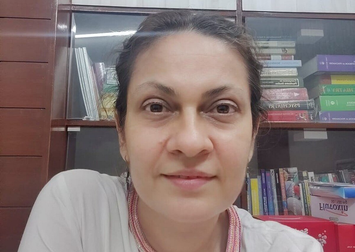 Dr Anshu Kulkarni is a psychiatrist at the SL Raheja Hospital – A Fortis Associate in Mahim