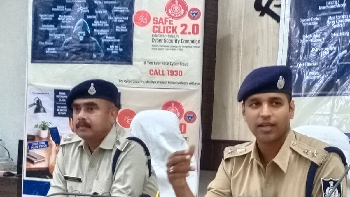 Narmadapuram Police Launch Safe Click-2026 2.0 Cyber Awareness Campaign