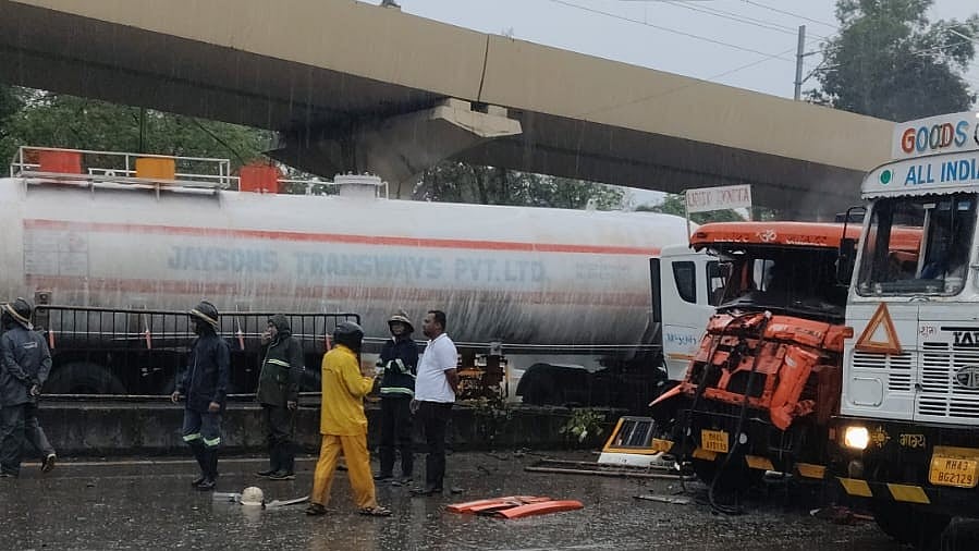 Heavy Monsoon Rain Triggers Major Tanker Crash And Massive Gridlock On Thane's Ghodbunder Road