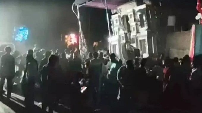 3 Dead, Over 10 Injured As 'Tazia' Hits High-Tension Wire During Moharram Procession In MP’s Ratlam-- VIDEO