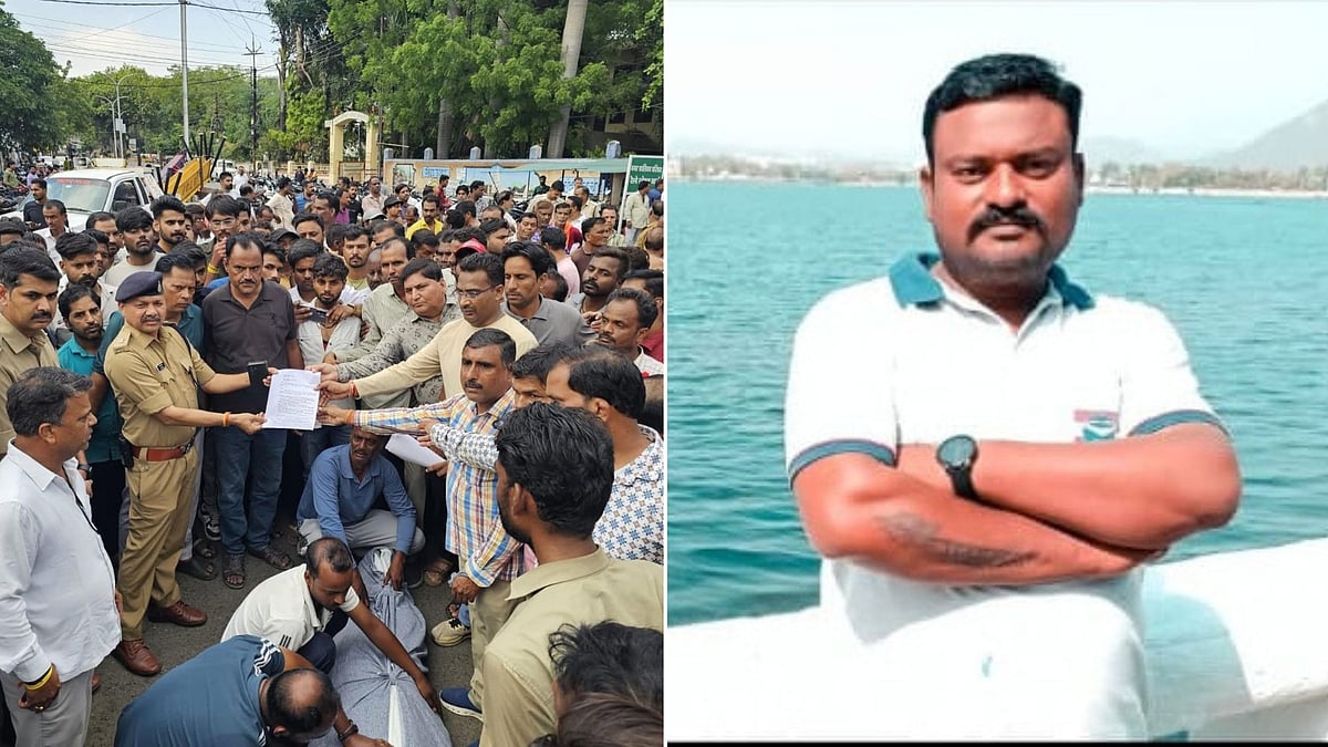 Family Of Murdered Man Stage Protest By Keeping His Body On Road In Mandsaur