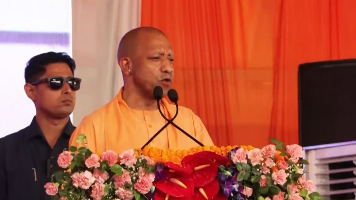 Uttar Pradesh CM Yogi Adityanath Hits Back At Akhilesh Yadav Over Ayodhya Promise, Says 'Visit Ram Lalla, You May Gain Wisdom' | Video