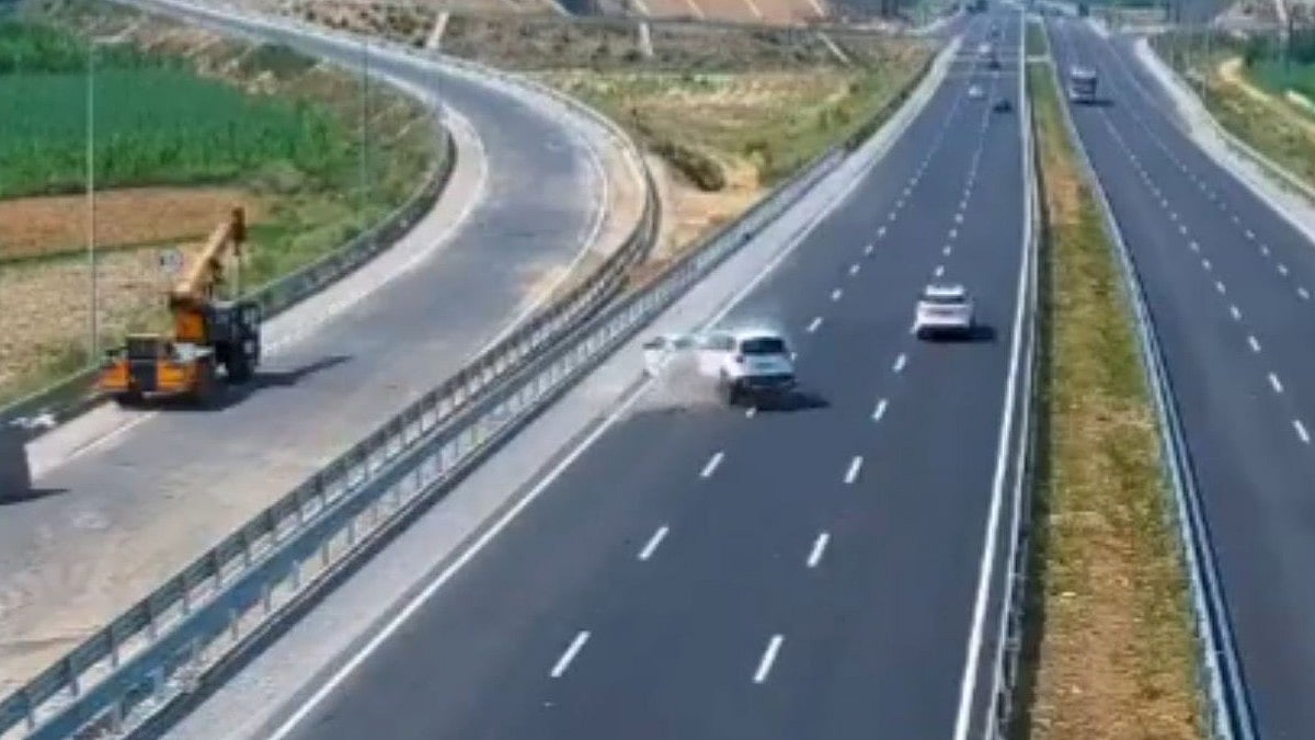 Video: High-Speed Scorpio Hits Reversing Tiago, 4 Killed In Delhi-Dehradun Expressway Crash