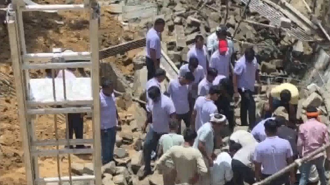 3 Labourers Killed, Several Injured As Under-Construction Resort Wall Collapses Near Jaipur - VIDEO