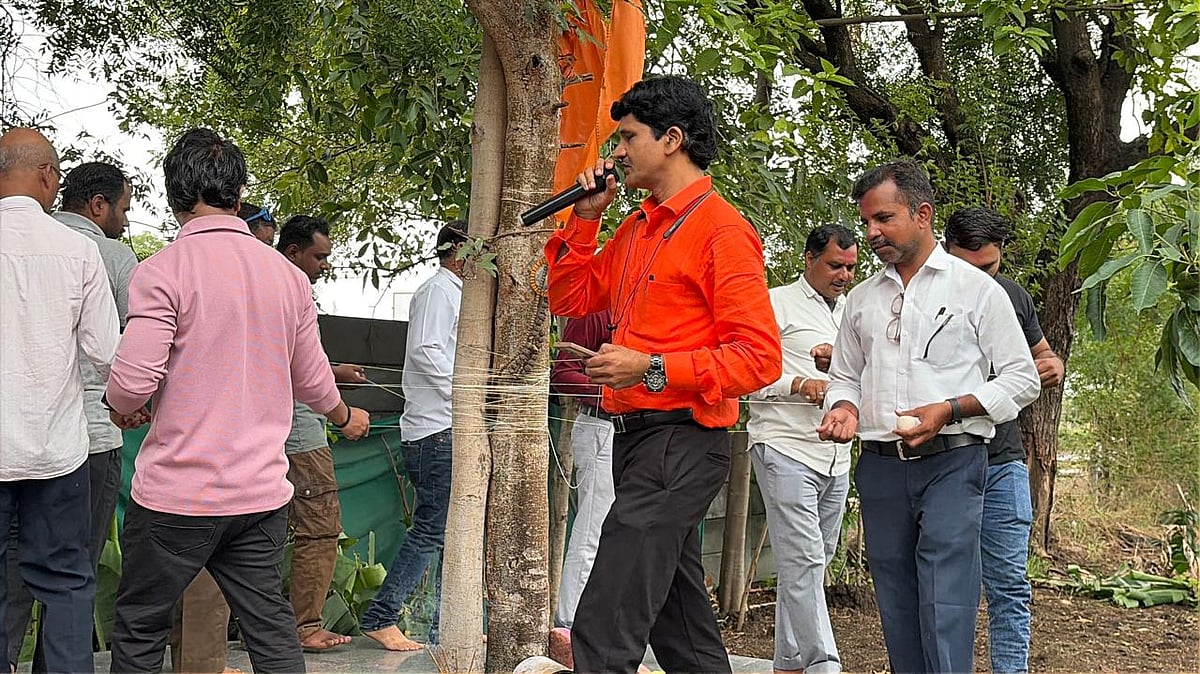 VIDEO: 'Wife-Tortured' Men Observe 'Pimpal Purnima' In Chhatrapati Sambhajinagar, Worship Crow & Yamraj