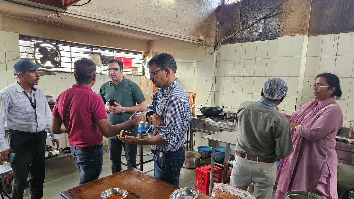 Food Safety Team Collects 64 Food Samples In Indore