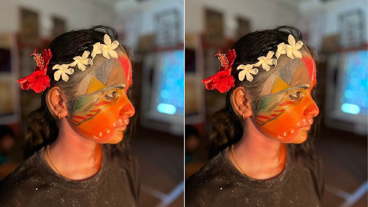 Theatre Workshop Participants Receive Makeup Training In Chhatarpur