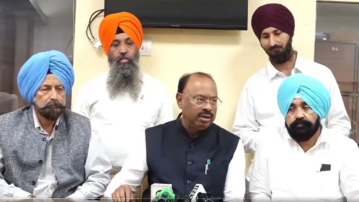 Maharashtra Govt Defers Nanded Gurudwara Amendment Bill After Sikh Community Raises Objections | VIDEO