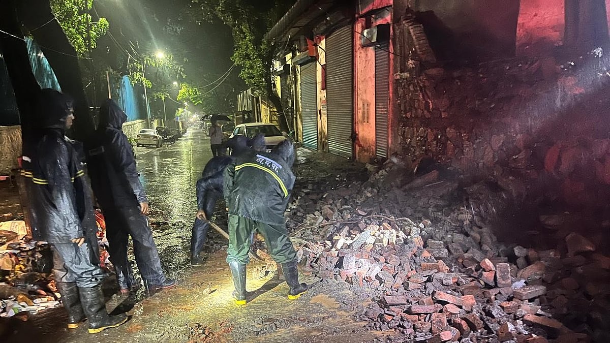 Late-Night Wall Collapse At Thane’s Wagle Estate Bus Depot Sparks Emergency Response, But No Injuries Reported