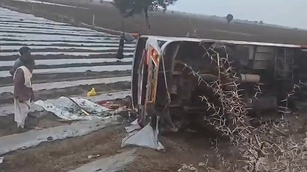 16 Injured After Passenger Bus Overturns In MP's Shivpuri; Driver, Staff Flee Scene