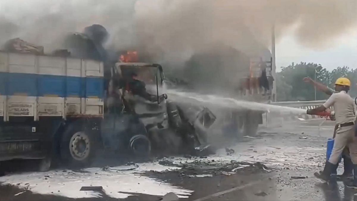 Andhra Pradesh Horror: 3 Charred To Death As Trucks Collide And Burst Into Flames On NH-16 | Video
