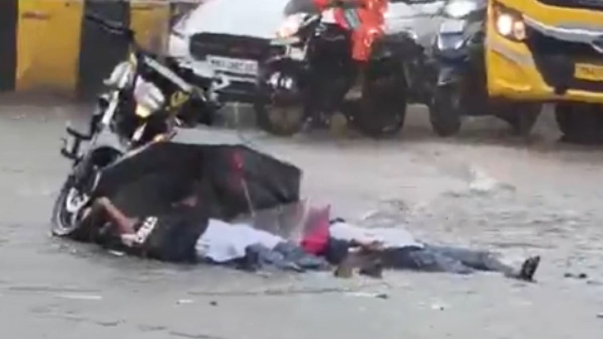 Navi Mumbai Rains: 2 College Girls Critical After Being Electrocuted In Waterlogged Street In Nerul - VIDEO