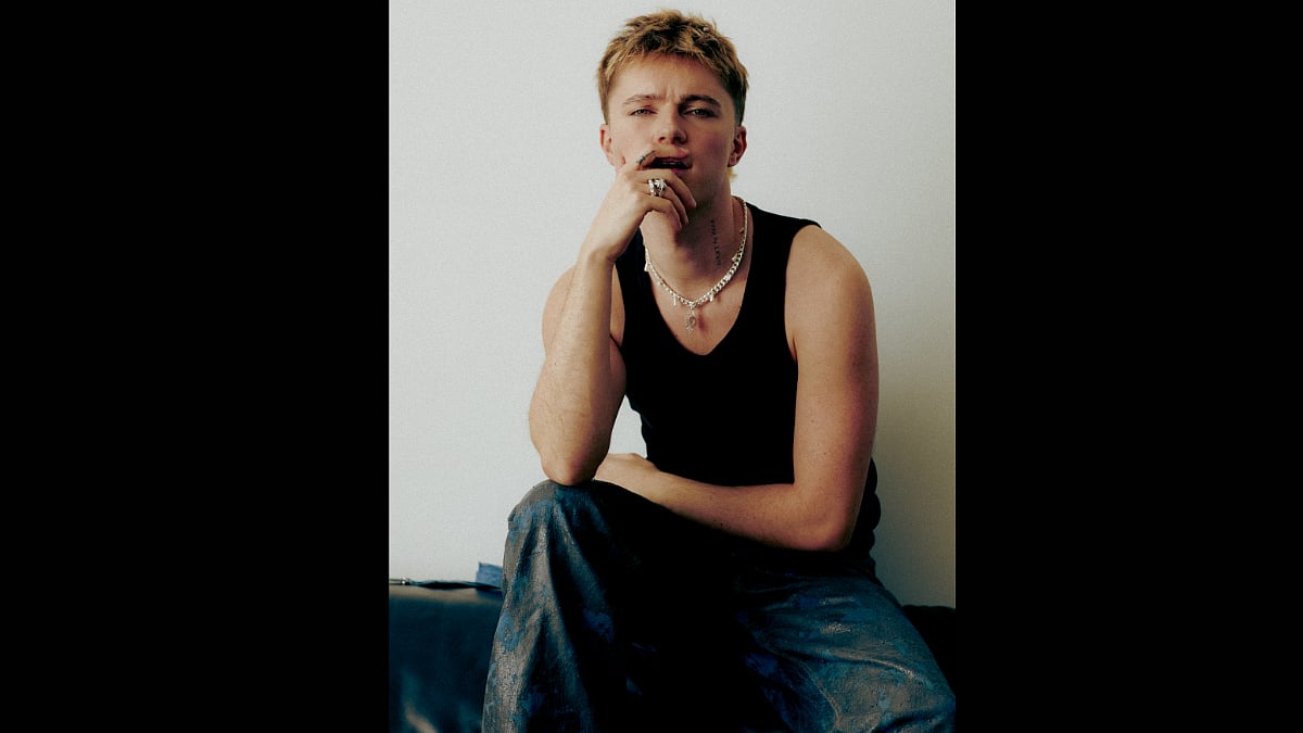 British Pop Star HRVY Opens Up About New EP ‘Bliss’: 'Don’t Let Fear Stop You From Living In The Moment'