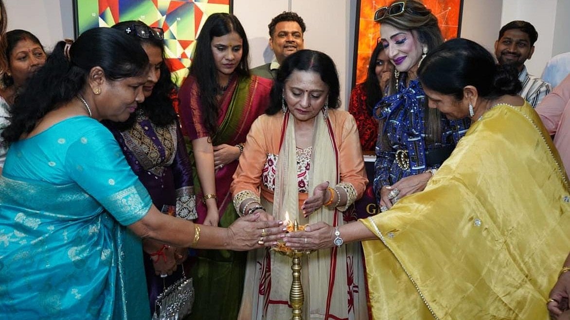 Mrs Manju Lodha Inaugurates Pranitaa Ghode's Unique Art Exhibition 'Grahpurti Yantram' Based On Numerology In Mumbai