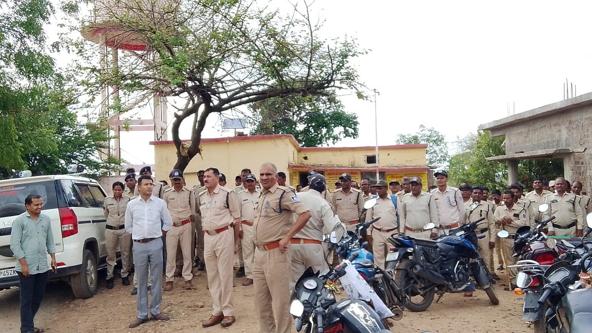 Joint Flag March In Jamnia After Cow Slaughter Incidents