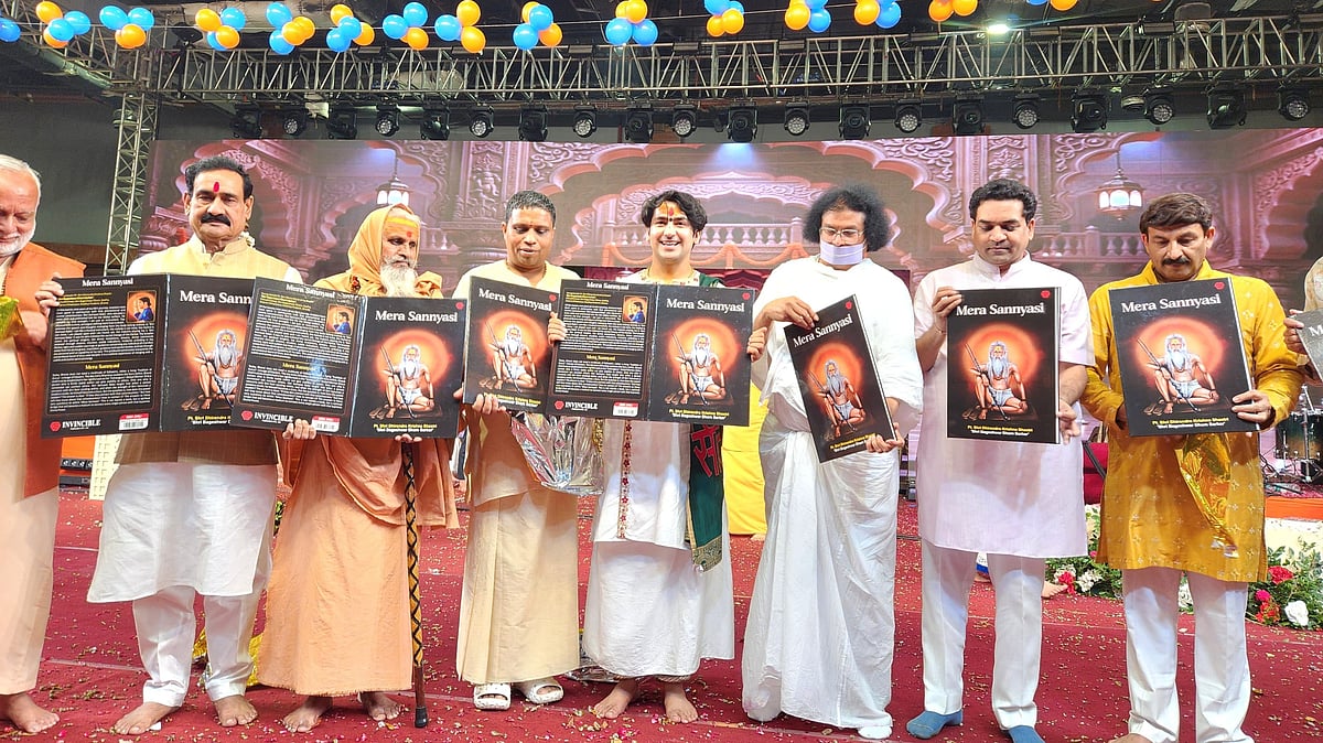 Bageshwar Dham's Dhirendra Krishna Shastri Celebrates 29th Birthday In Delhi, Launches His Book 'Mera Sanyasi' | VIDEO