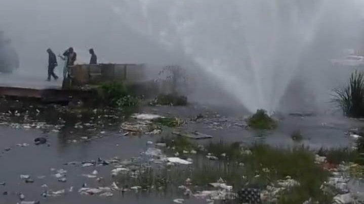 Pune: Water Pipeline Bursts at Gokul Nagar Chowk, Thousands Of Litres Of Drinking Water Wasted