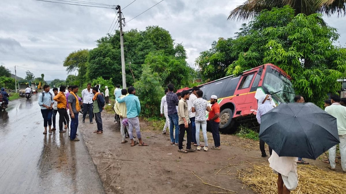 MSRTC E-Bus Veers Off Dharur-Telgaon Road; Several Injured