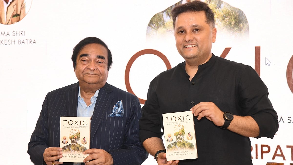 Padma Shri Dr. Mukesh Batra Launches His New Book 'Toxic' with Amish Tripathi